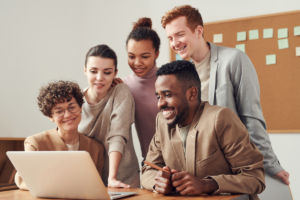 Social media manager y community manager ¿Son lo mismo?